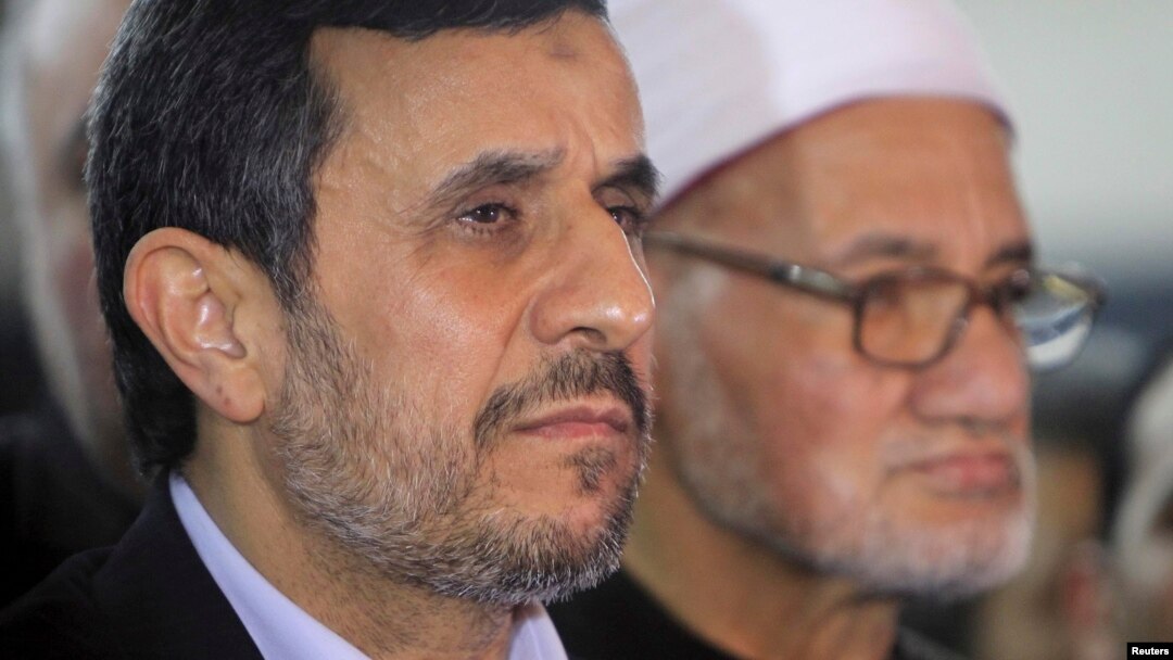 شیخ احمد الطیب، رییس دانشگاه الازهر و محمود احمدی‌نژاد در نشست خبری مشترک