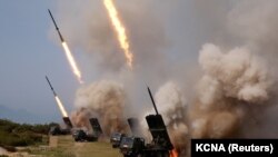 4 травня КНДР провела випробування невпізнаних ракет ближньої дальності