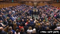 Sâmbătă,Camera Comunelor a amânat votuul asupra acodului care reglementează Brexit-ul, Londra, 19 octombrie 2019