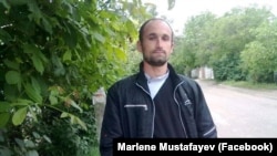 Кримський активіст Марлен Мустафаєв, після обшуку в помешканні якого російські силовики затримали10 людей