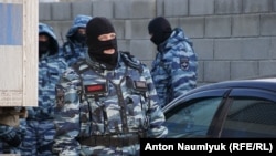 Сотрудники подразделения спецназа полиции в Крыму. Иллюстративное фото.