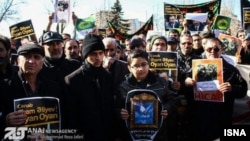 Iranian men and women demonstrated outside the Azerbaijani consulate in Tabriz holding placards with names and pictures of individuals who were killed in violent unrest in the Baku suburb of Nardaran.