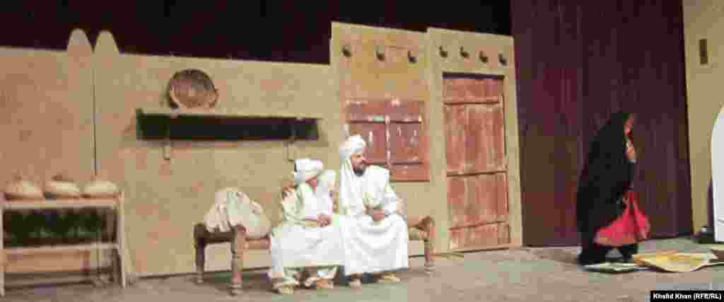 بیګا شپه د پښتو ستر صوفي شاعر رحمان بابا پر ژوند،کلام او پیغام د پېښور نښتر هال کې لومړۍ تییېټر ډرامه وړاندې شوه.د جنورۍ ۱۶مه نېټه ۲۰۱۲م کال