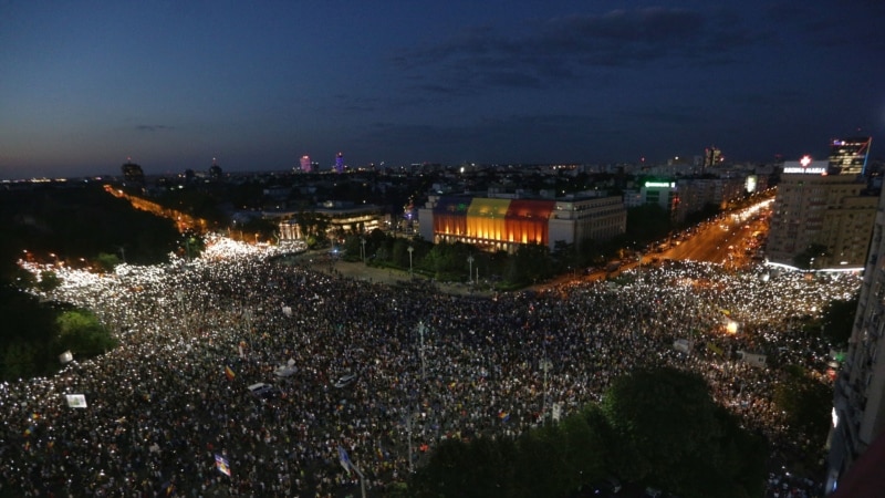 Na antivladinim prosvjedima u Bukureštu ozlijeđeno 440 ljudi