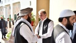 شاه محمود قریشی وزیر امور خارجه پاکستان، در دیدار با هیئت طالبان در اسلام آباد، ۳ اکتوبر ۲۰۱۹