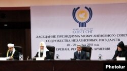 Armenia -- Presidium of CIS Inter-Religious Council meets in Yerevan, 28Nov2011