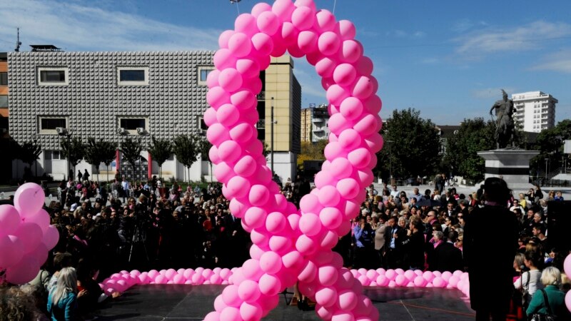Gratë hezitojnë të kontrollohen për kancer të gjirit në pandemi 
