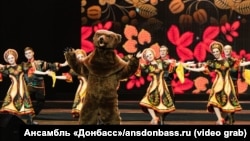 Донецький ансамбль пісні й танцю «Донбас» танцює «Калінку»