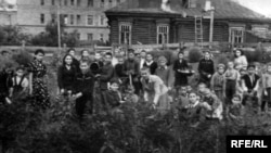 Омскидагы 32нче мәктәп укучылары, 1951 ел