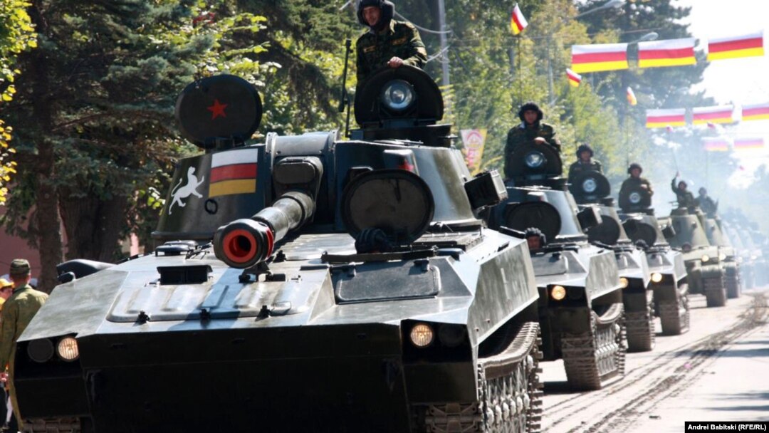 По словам Сармата Габарати, собственная мобильная армия Южной Осетии, конечно же, необходима, так как республика уже четверть века находится в состоянии перманентной войны