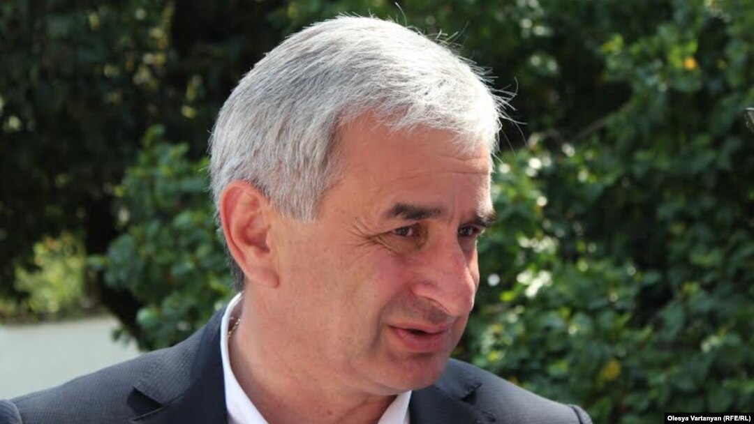 Abkhaz leader Raul Khajimba is accused of failing to deliver on his pledges to kick-start the region's stagnating economy, raise living standards, renovate public buildings and highways, crack down on crime, reduce unemployment, and create a government of national unity