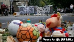 Treći dan protesta zbog smrti devetogodišnjaka u beogradskom naselju Karaburma, 26. jul 2021.