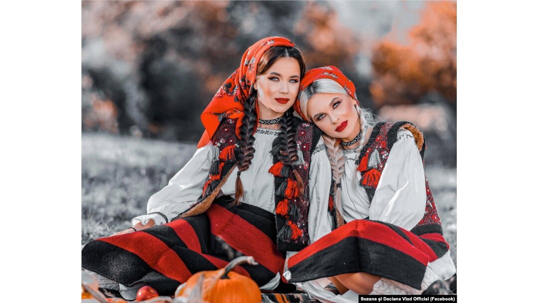 Suzana și Daciana Vlad.