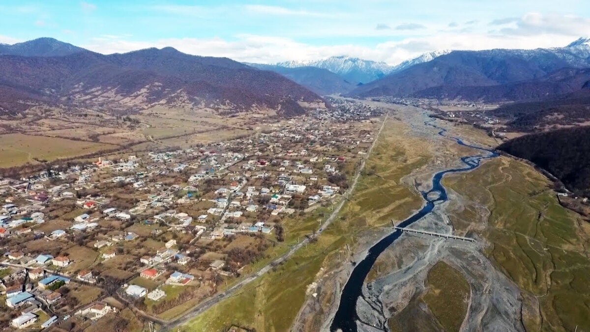 Сложности чеченской эмиграции, суд над кистинцами и незаконные воровские  звёзды