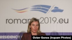 Federica Mogherini tokom posjeta Rumunjskoj