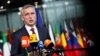 На початку дводенної зустрічі міністрів оборони НАТО в Брюсселі Столтенберґ знову закликав Москву довести, що вона відводить війська
