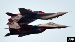 Avioni Mig-29 na vojnoj paradi u Beogradu u oktobru 2014.