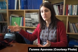 Media defense lawyer Galina Arapova says that understanding the requirements of Russia's "foreign agent" laws is difficult, even for lawyers.