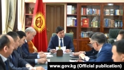 Премьер-министр Мухаммедкалый Абылгазиев шайлоого даярдыкты талкуулады. 10-март, 2020-жыл. 