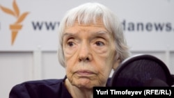 Lyudmila Alekseyeva (in file photo), chairwoman of the Moscow Helsinki Group, was planning to attend the Moscow event.