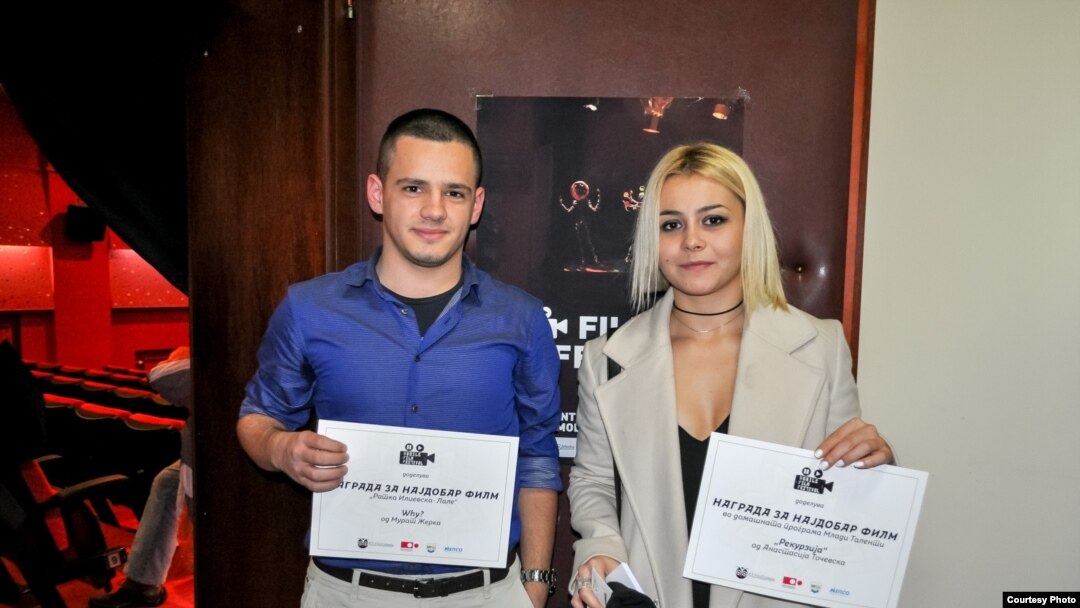 Мурат Жерка и Анастасија Стејси Точевска, наградени на интернационален фестивал на филмови снимени со мобилен телефон „Мобил фестивал“.