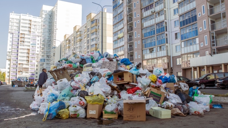В нескольких кавказских регионах может случиться мусорный коллапс