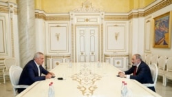 «Օտարերկրյա լրտես», «Ամեն մեկի հետևից թուրքի բեղ ա երևում». իշխանություն-ընդդիմություն հեռակա բանավեճը նոր թափ ստացավ