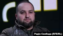 За словами Руслана Циганкова, в «Скелі» від пневмонії померли п’ять військовослужбовців