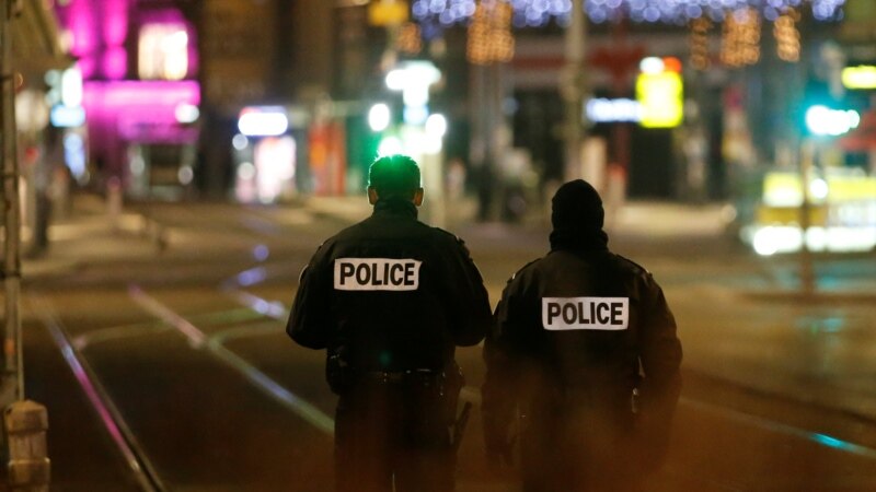 Dy persona të vdekur, 11 të plagosur pas të shtënave në Strasburg