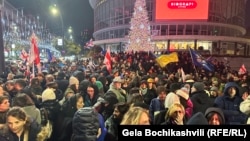 საპროტესტო მსვლელობა ფილარმონიიდან დაიწყო