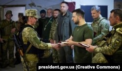 Президент нагороджує оборонців Миколаївщини, червень 2022
