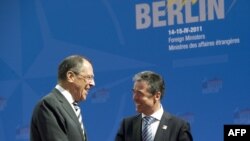 Sergei Lavrov și Anders Fogh Rasmussen