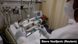 Liječenje pacijenta oboljelog od COVID-19, u bolnici u Podgorici, septembar 2021