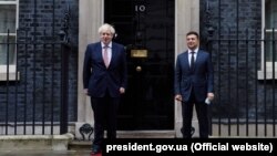 Угоду про співробітництво, вільну торгівлю та стратегічне партнерство з Великою Британією підписав президент Володимир Зеленський під час офіційного візиту до Лондона в жовтні 2020 року