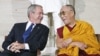 چین به اعطای عالی ترین نشان آمریکا به دلایی لاما توسط جرج بوش، اعتراض کرد