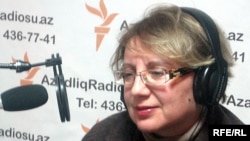 Директор Института мира и демократии (ИМД) Лейла Юнус, 2010