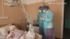 «Не уявляла цього пекла». В Україні переповнені COVID-лікарні, інфіковані пацієнти закликають вакцинуватися (відео)