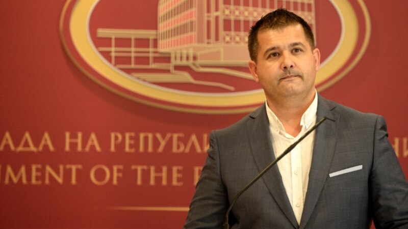 Владата не го менува предлогот, се чека утрешната средба Димитров-Коѕијас