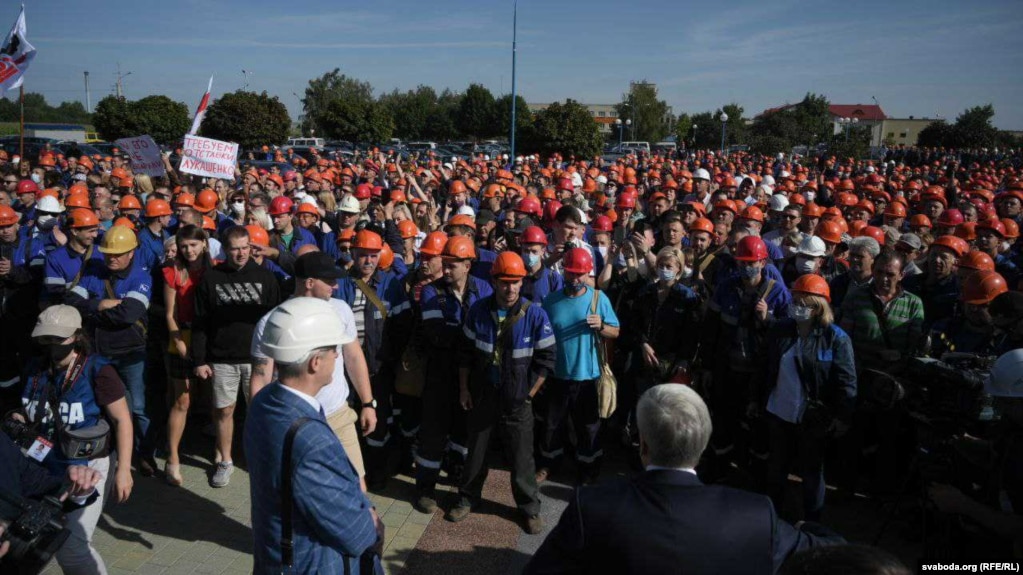 Mitarbeiter von Grodno Azot protestieren