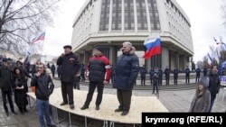 Захват Крыма. Как это было. 28.02.2014 (фотогалерея)