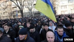 Під Міністерством внутрішніх справ відбувся мітинг проти переатестації міліціонерів, Київ, 13 грудня 2015 року