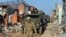 Войник от Украинската армия в района на Донбас
