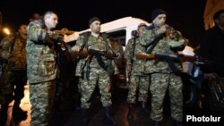 Nagorno-Karabakh - Armenian military volunteers arrive in Stepanakert, 3Apr2016.