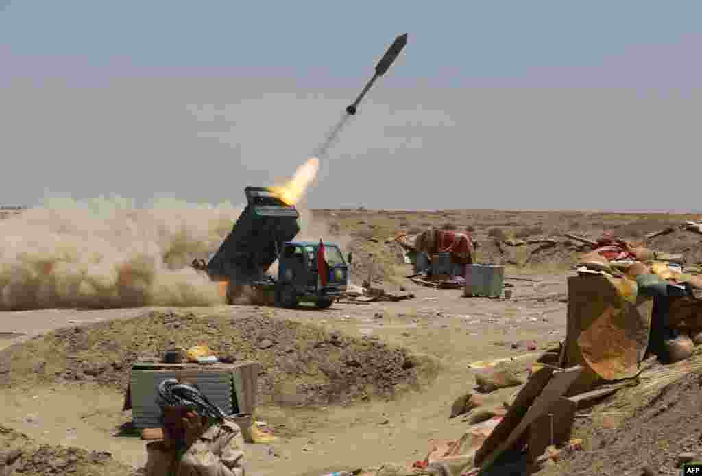 Ірацкія сілы запускаюць ракеты па пазыцыях &quot;Ісламскай дзяржавы&quot; ў правінцыі Анбар.