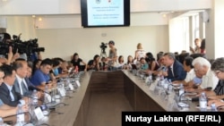 Участники заседания общественного совета города Алматы. 23 июля 2018 года.