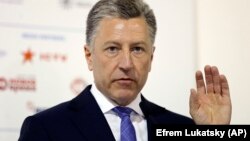 Курт Волкер закликає «пам’ятати, що Росія – агресор», проте не бачить проблеми у російських спостерігачах на виборах в Україні під контролем ОБСЄ