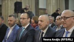 Serbi - Millan Radoiçiq, i dyti nga e djathta, gjatë një takimi të Listës Serbe me presidentin e Serbisë, Aleksandar Vuçiq, në Beograd, më 27 shkurt 2019. 