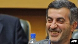 اسفنديار رحيم مشايی