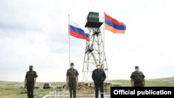 Armenia -- President Armen Sarkissian (second from right) visits a Russian-Armenian border guard post on Armenia's border with Turkey, July 4, 2020. 