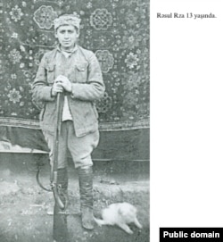 Rəsul Rza 13 yaşında
